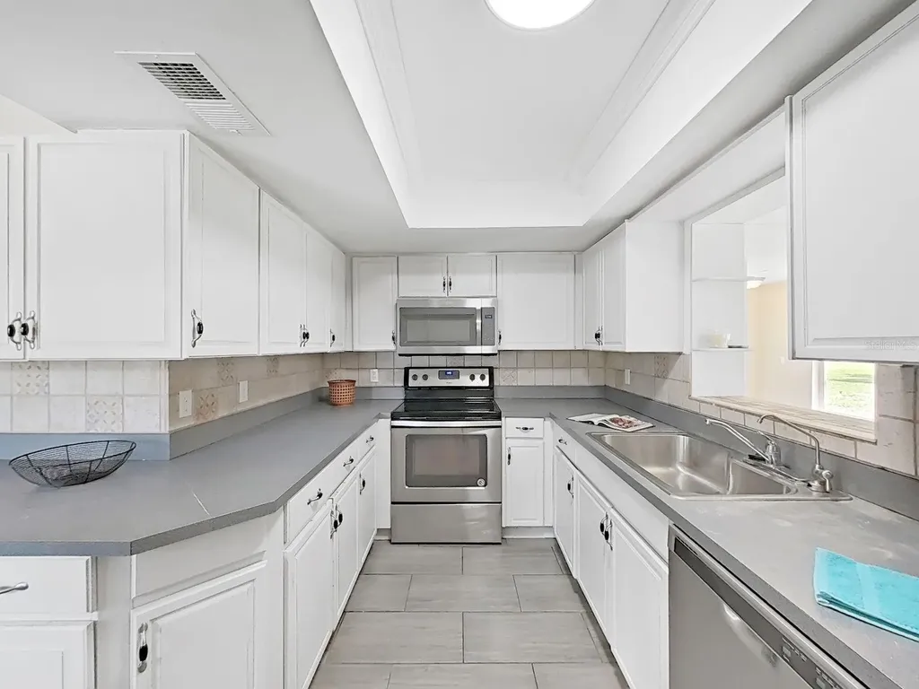16810 Whirley Road Lutz FL 33558