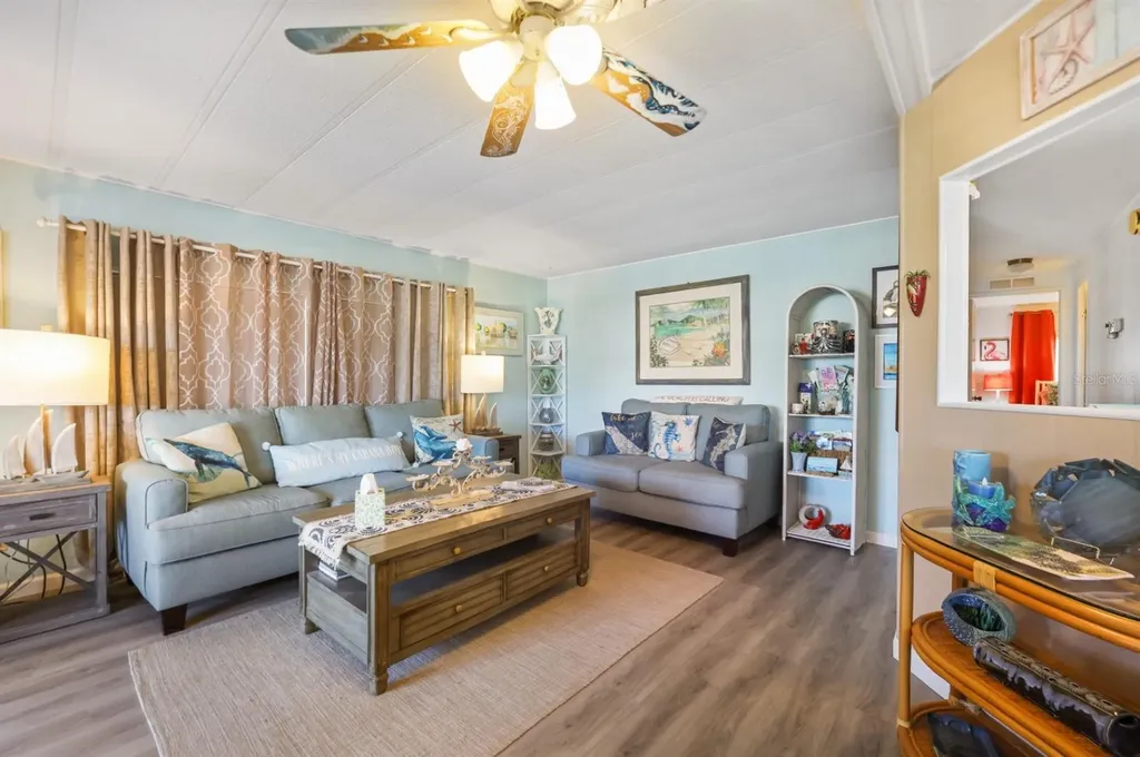 2100 Kings Highway Port Charlotte FL 33980