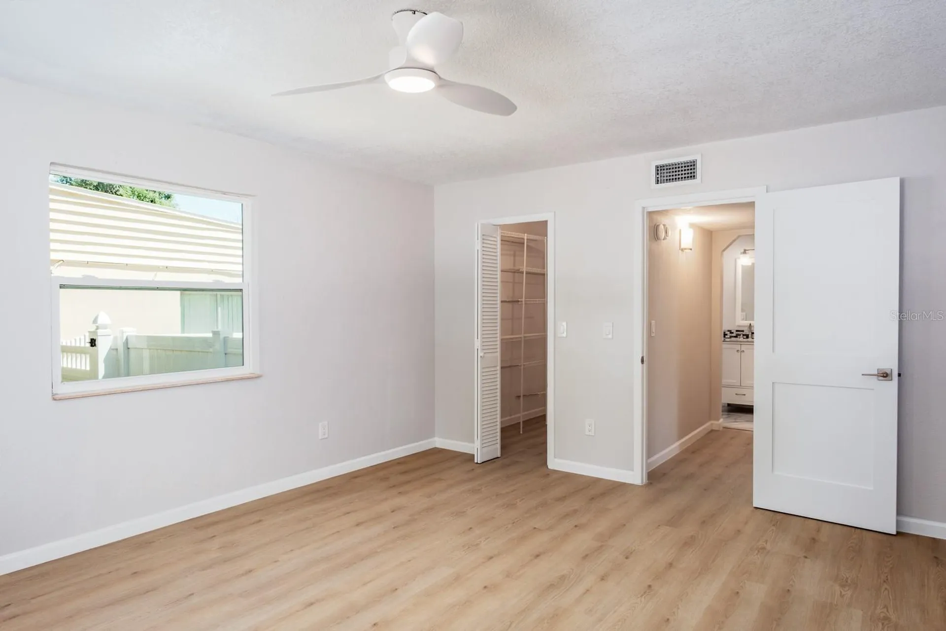4228 37th Avenue N St Petersburg FL 33713