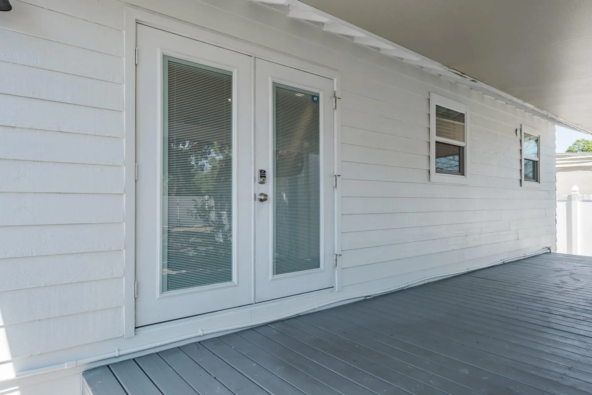 4228 37th Avenue N St Petersburg FL 33713