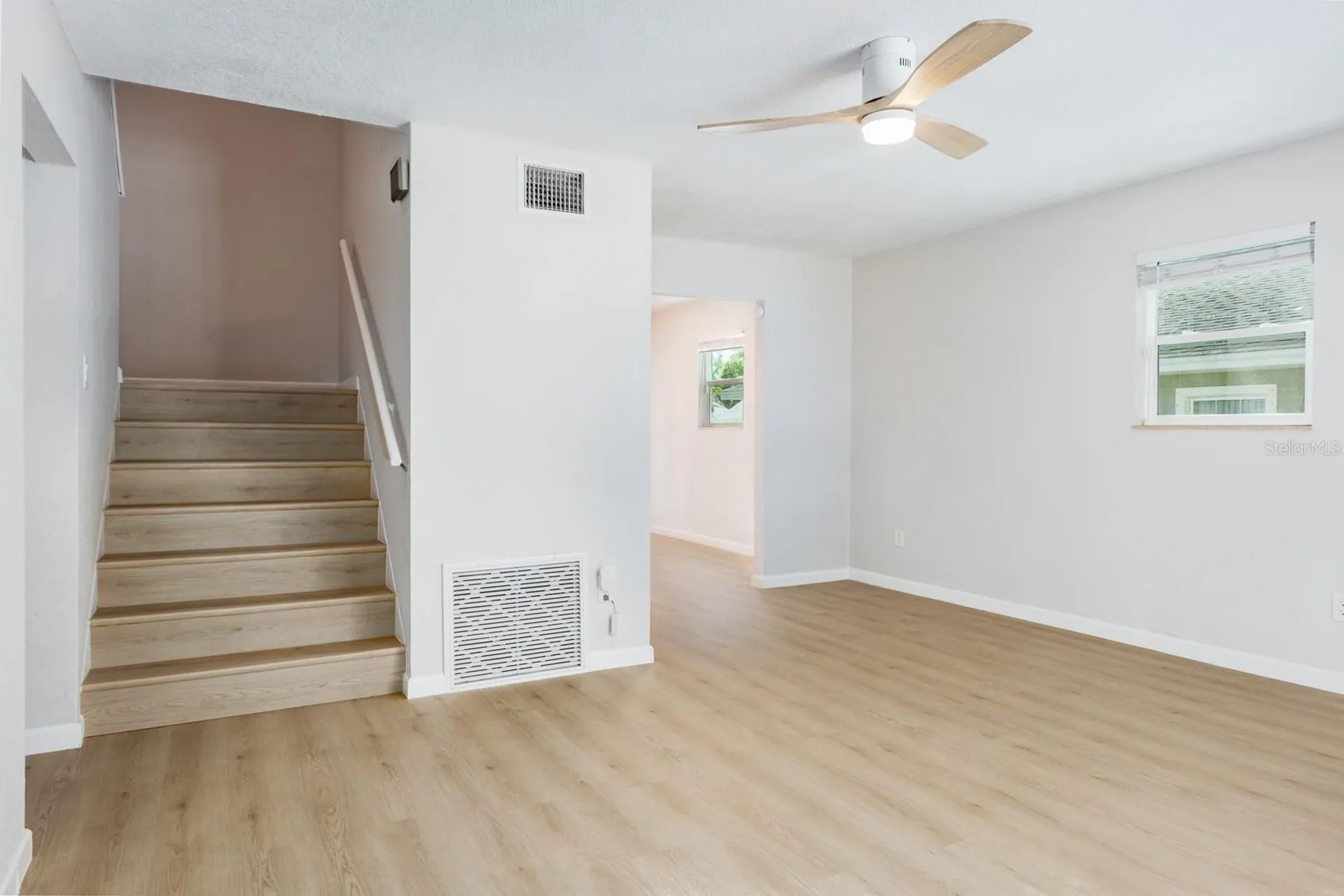 4228 37th Avenue N St Petersburg FL 33713