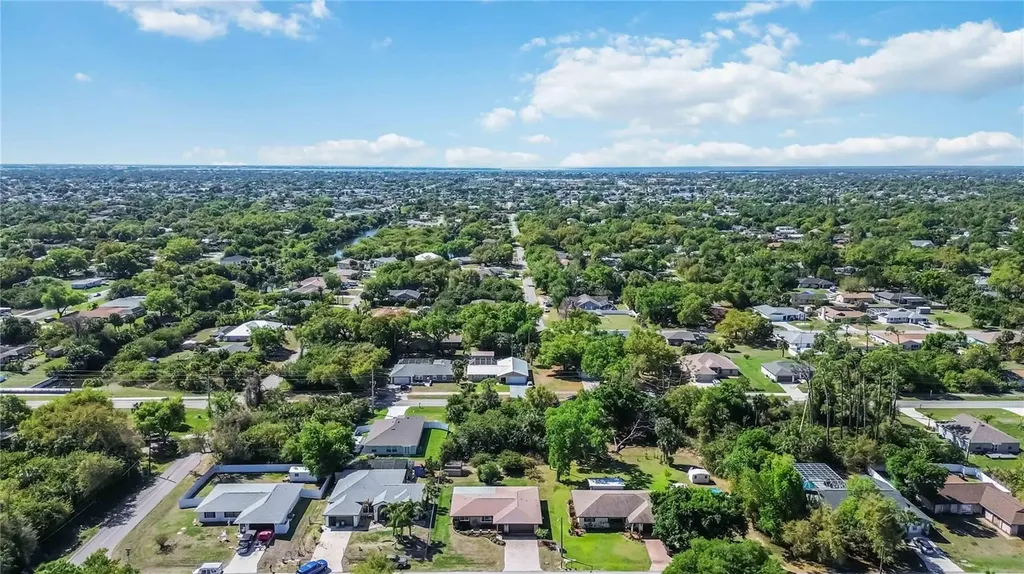 21351 Bassett Avenue Port Charlotte FL 33952