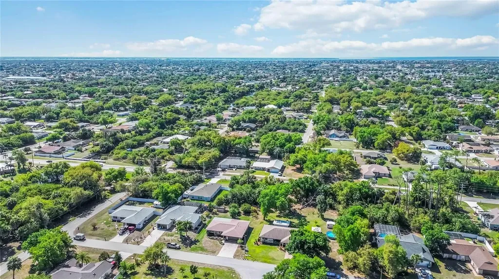 21351 Bassett Avenue Port Charlotte FL 33952