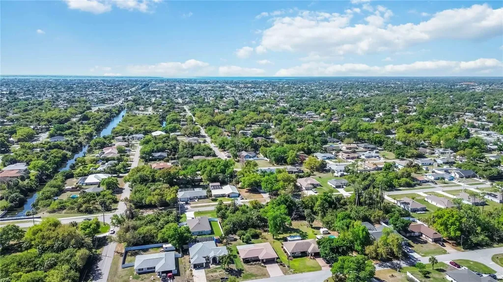21351 Bassett Avenue Port Charlotte FL 33952