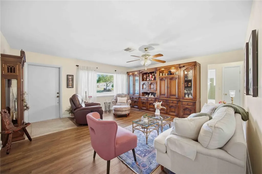 21351 Bassett Avenue Port Charlotte FL 33952