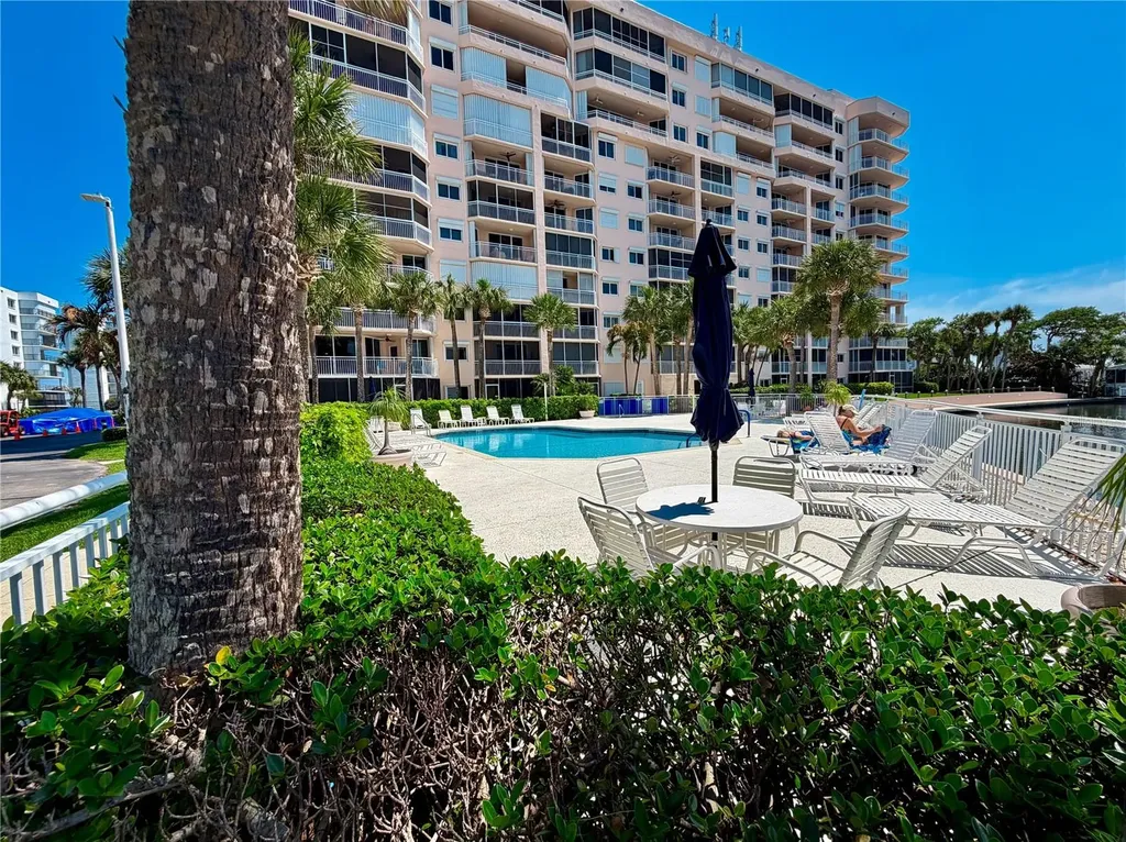 5151 N Highway A1a Hutchinson Island FL 34949