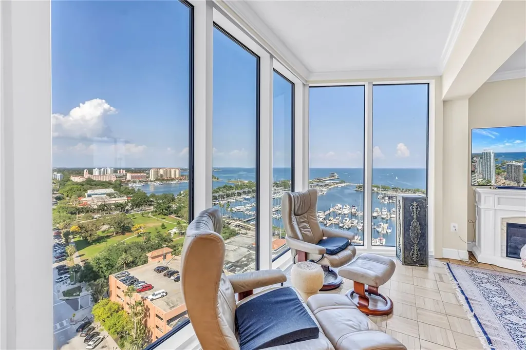 1 Beach Drive SE St Petersburg FL 33701