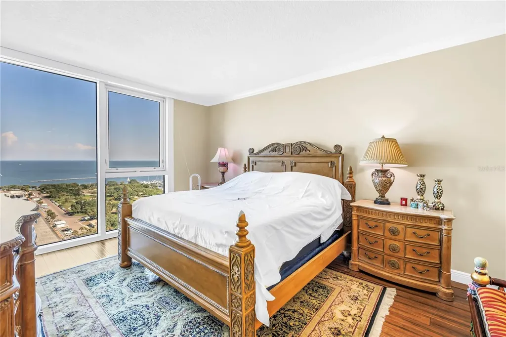 1 Beach Drive SE St Petersburg FL 33701