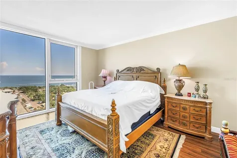 1 Beach Drive SE St Petersburg FL 33701