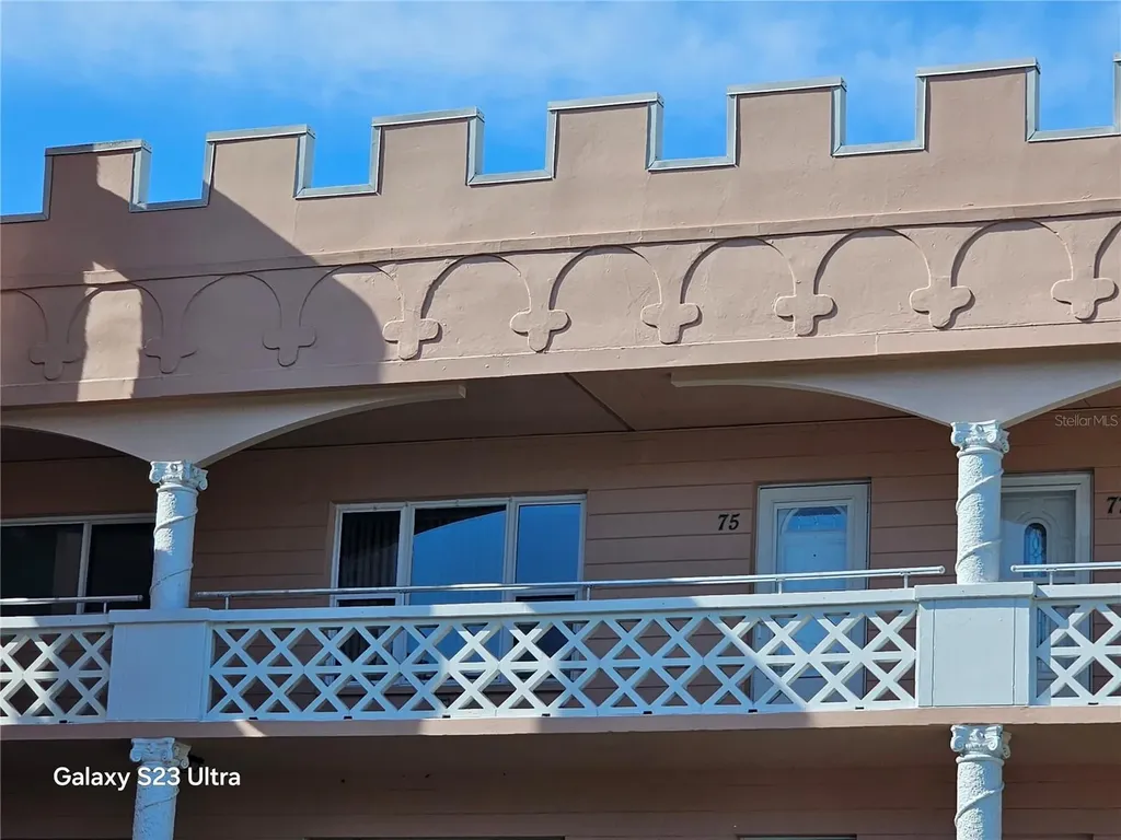 2457 Ecuadorian Way Clearwater FL 33763
