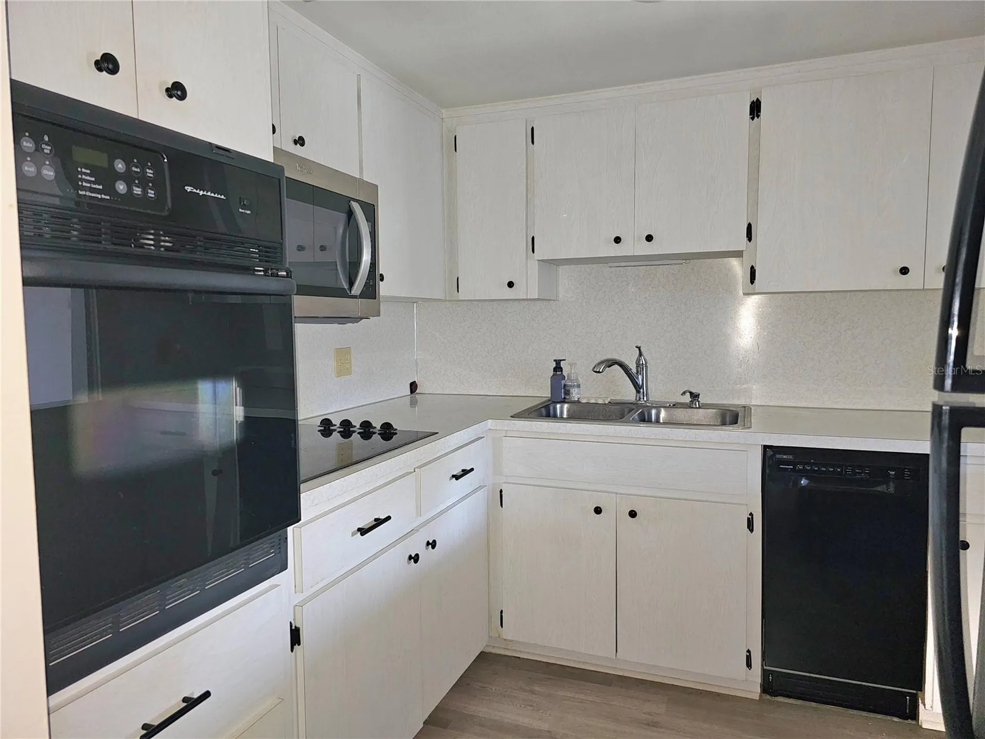 2457 Ecuadorian Way Clearwater FL 33763