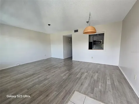 2457 Ecuadorian Way Clearwater FL 33763