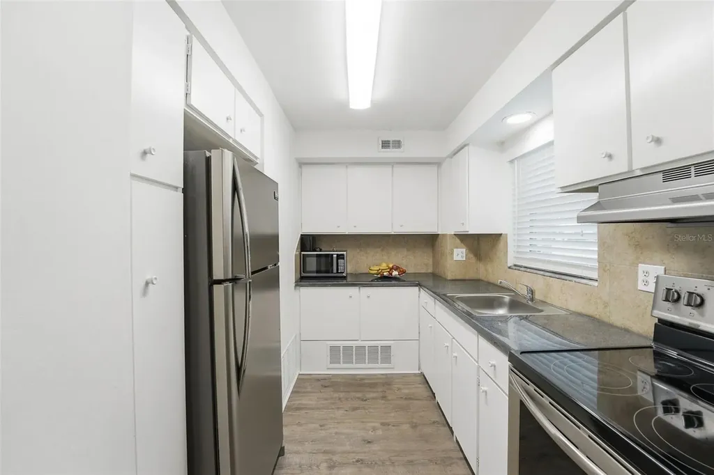 3900 Roxane Boulevard Sarasota FL 34235
