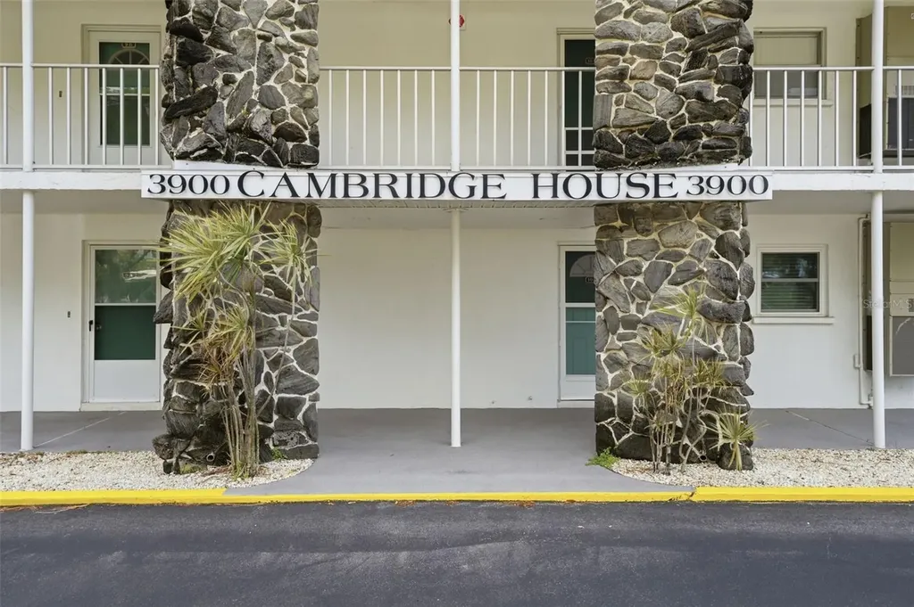 3900 Roxane Boulevard Sarasota FL 34235