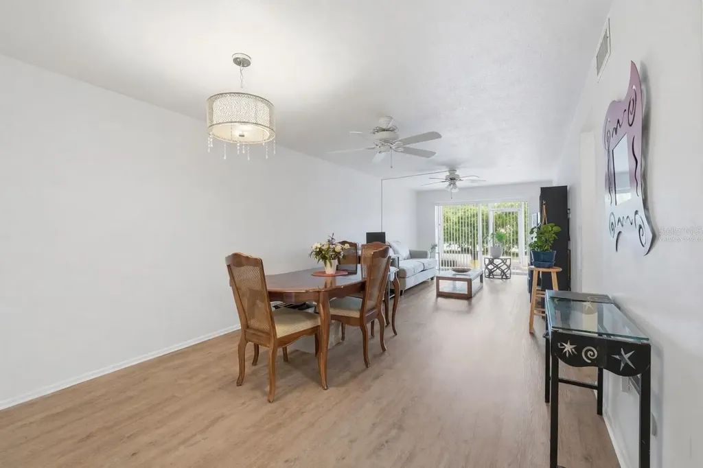 3900 Roxane Boulevard Sarasota FL 34235