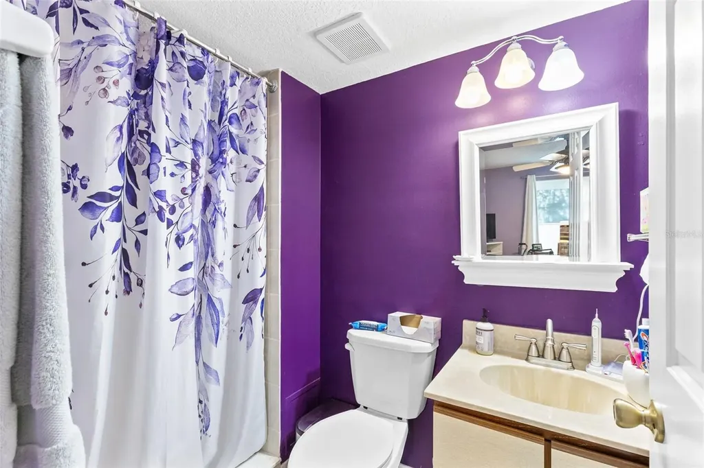 2246 Coach House Boulevard Orlando FL 32812