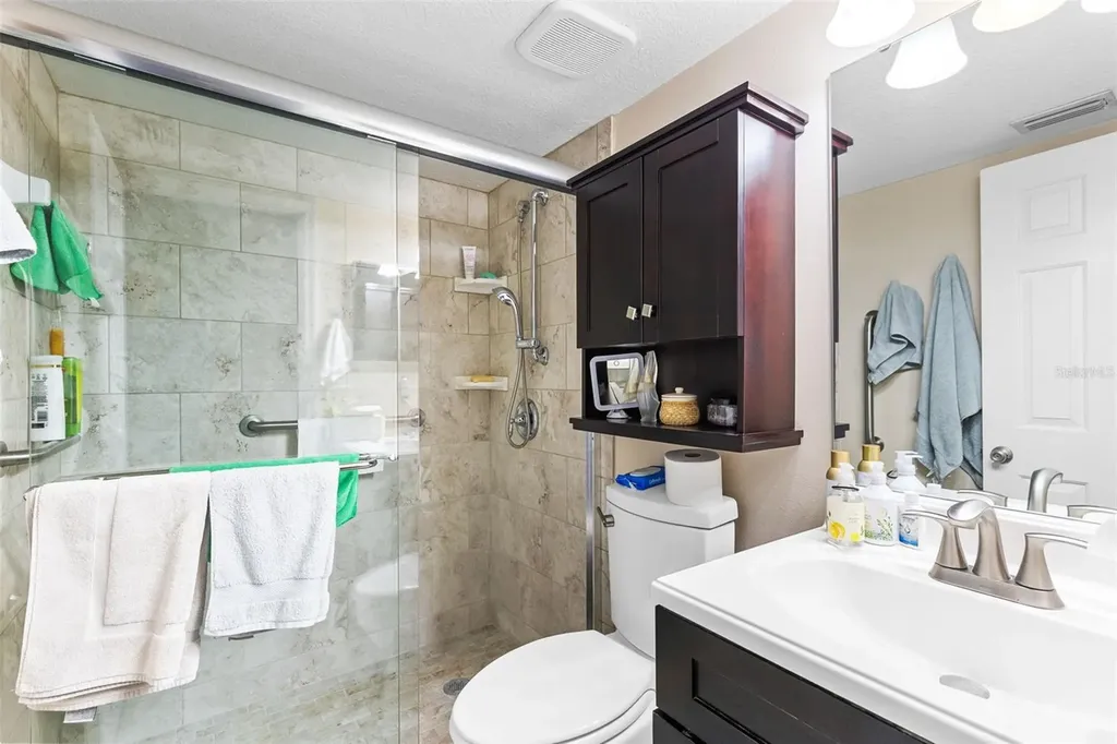 2246 Coach House Boulevard Orlando FL 32812