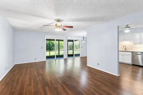 2246 Coach House Boulevard Orlando FL 32812
