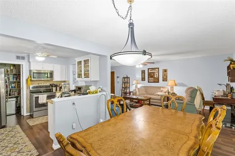 2246 Coach House Boulevard Orlando FL 32812