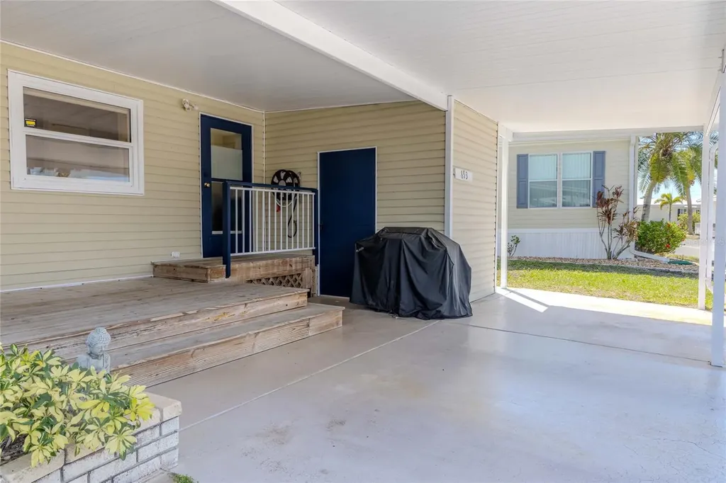2100 Kings Highway Crescent Port Charlotte FL 33980