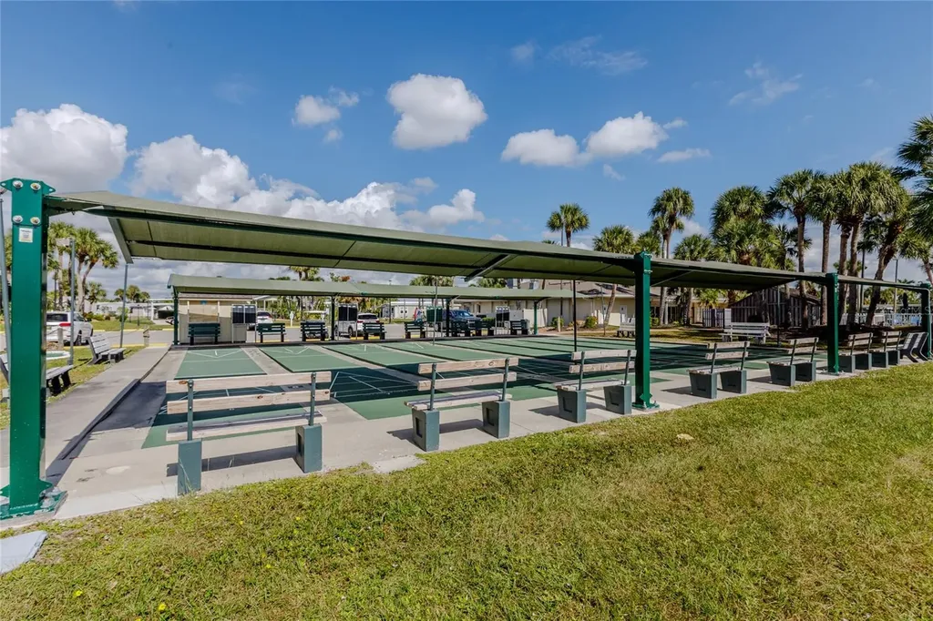 2100 Kings Highway Crescent Port Charlotte FL 33980