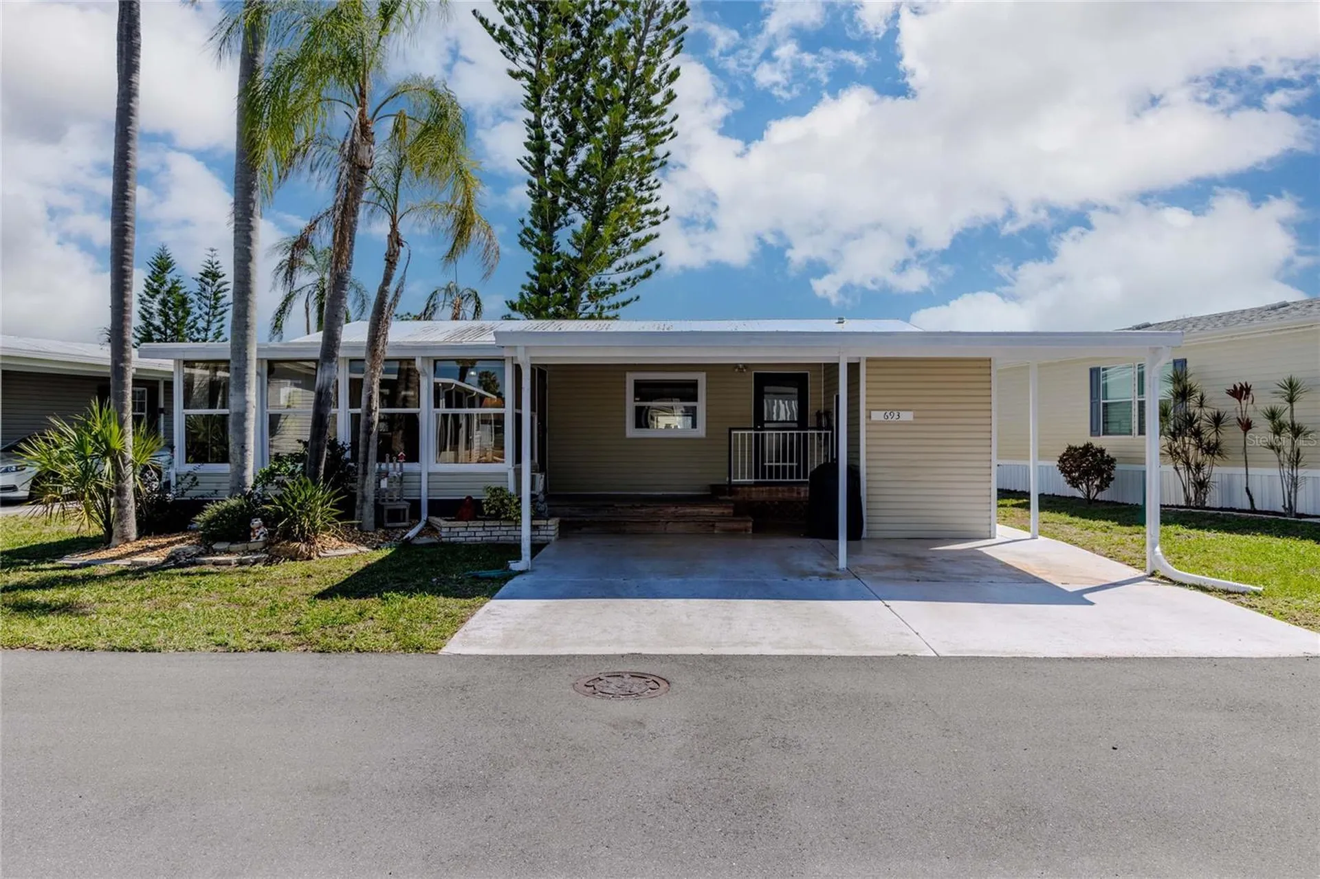 2100 Kings Highway Crescent Port Charlotte FL 33980