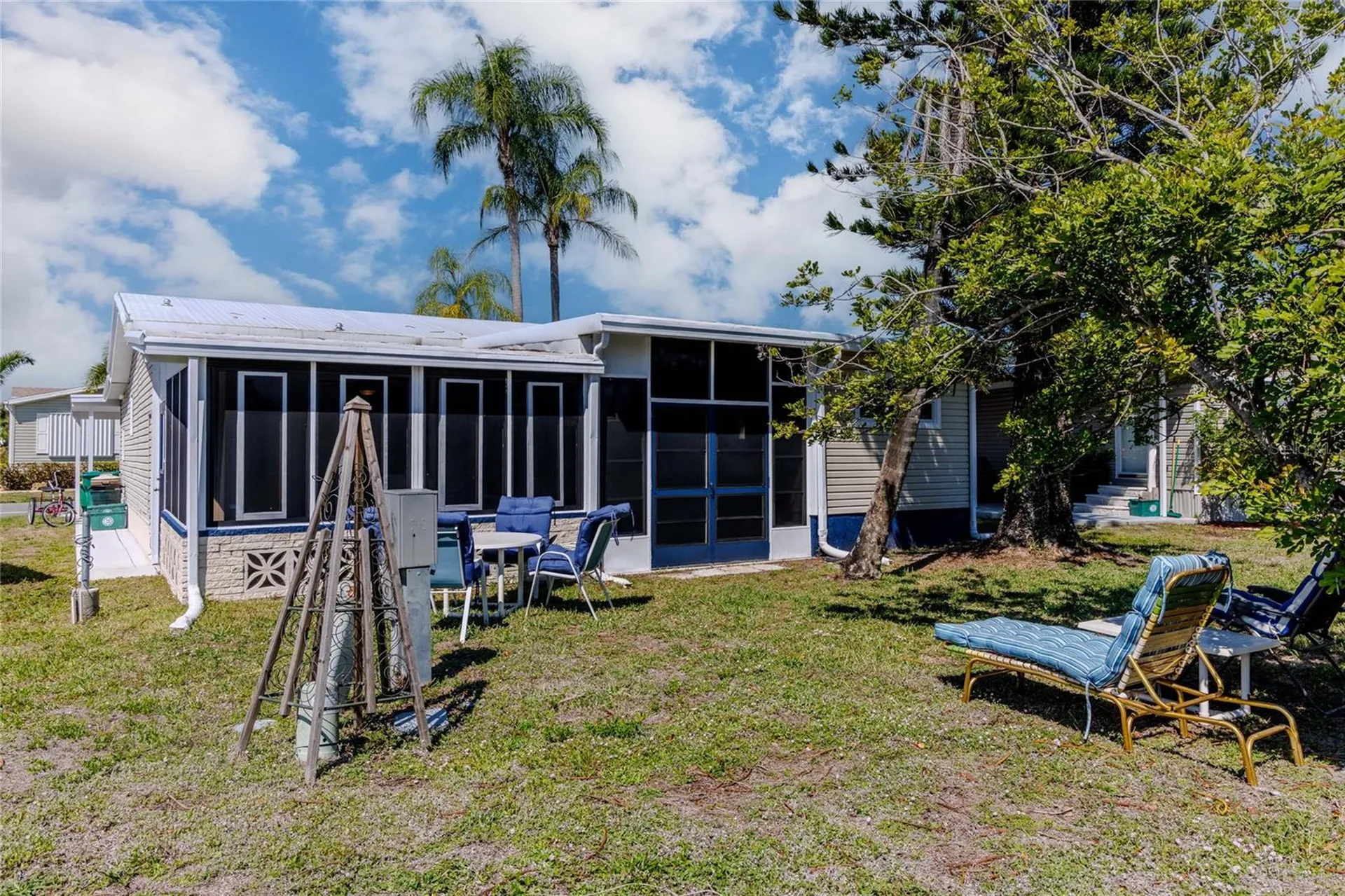2100 Kings Highway Crescent Port Charlotte FL 33980