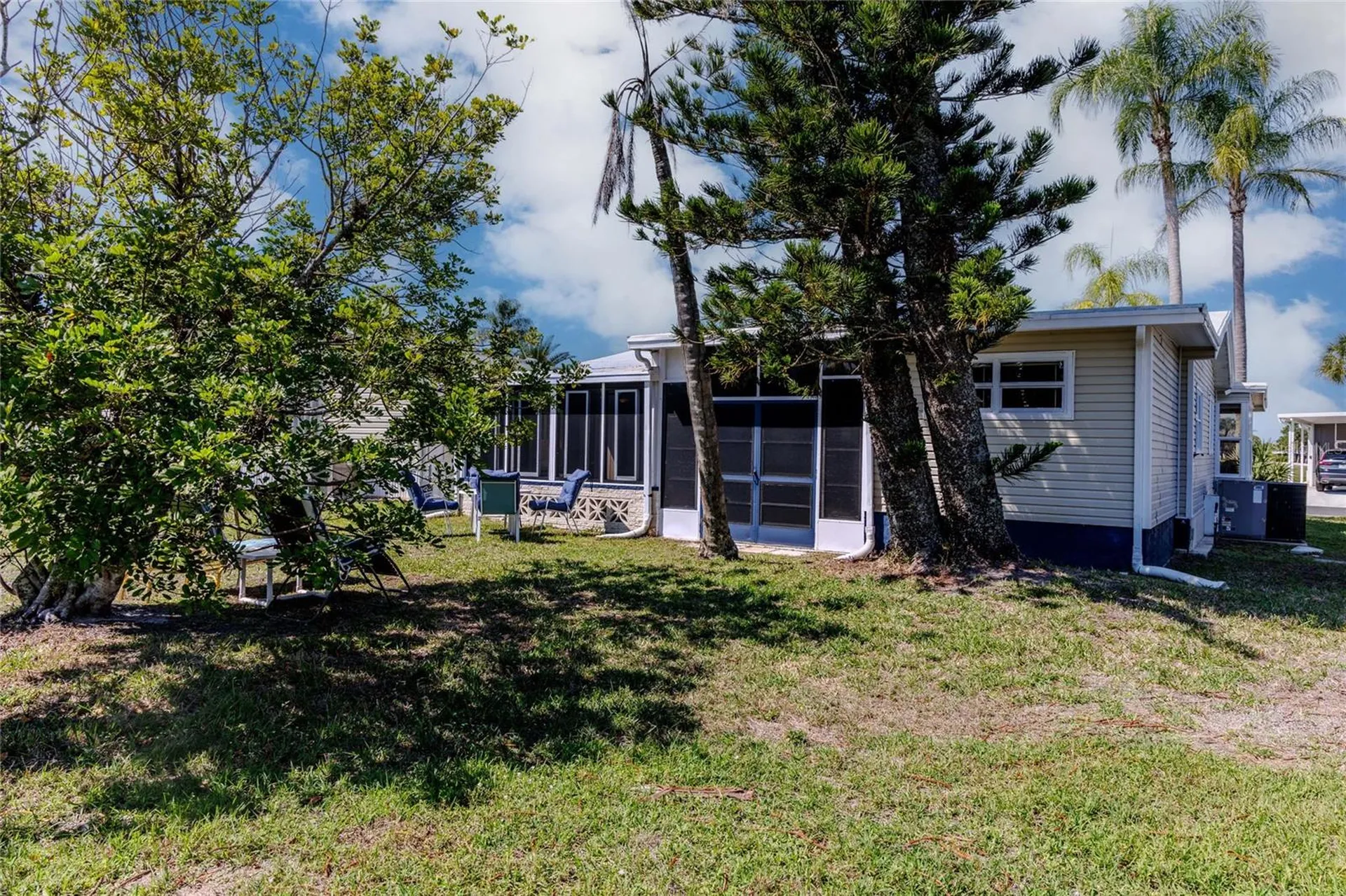 2100 Kings Highway Crescent Port Charlotte FL 33980