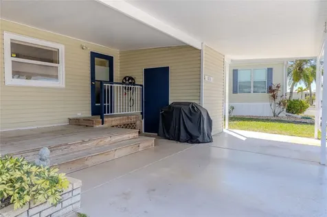 2100 Kings Highway Crescent Port Charlotte FL 33980