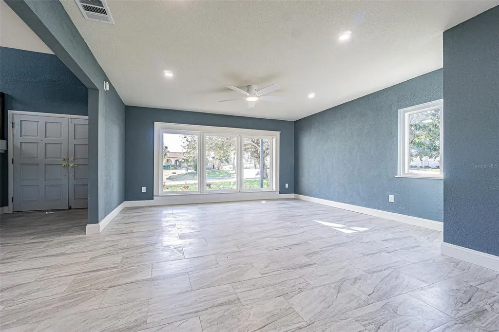 6370 Conniewood Square New Port Richey FL 34653