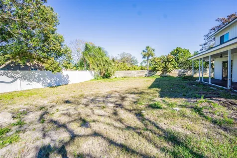 6370 Conniewood Square New Port Richey FL 34653
