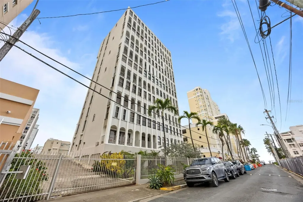 16 Carrion Court San Juan PR 00907