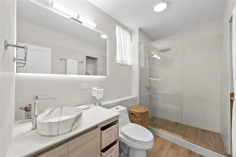 16 Carrion Court San Juan PR 00907