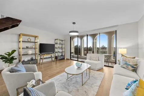 16 Carrion Court San Juan PR 00907