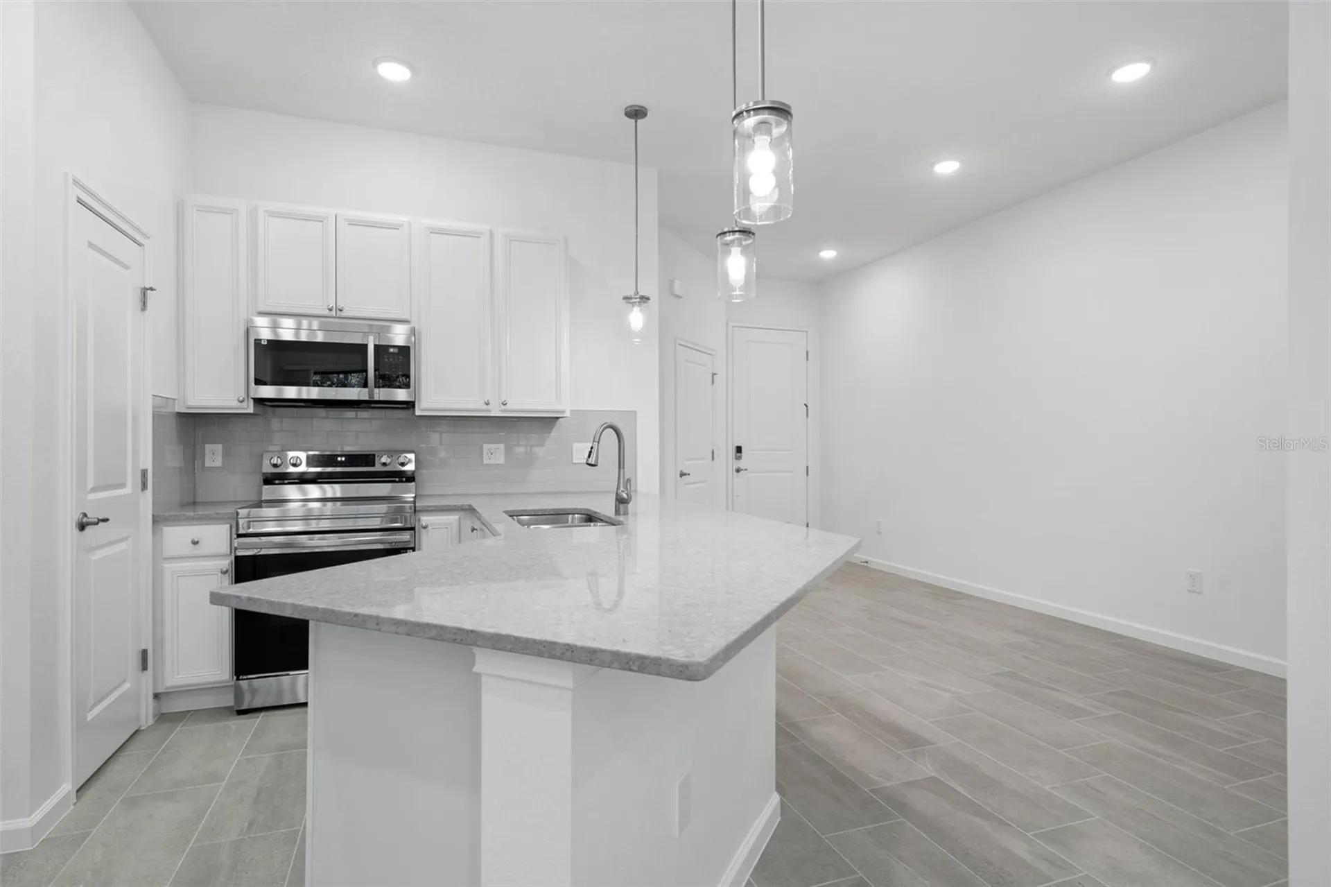 10287 Ebb Tide Lane Orlando FL 32821