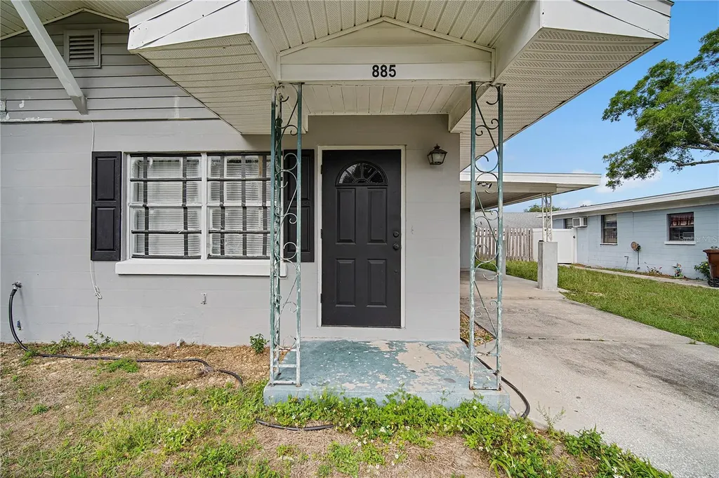 885 N 9th Street Eagle Lake FL 33839