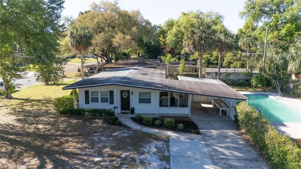 106 E Jinkins Circle Sanford FL 32773