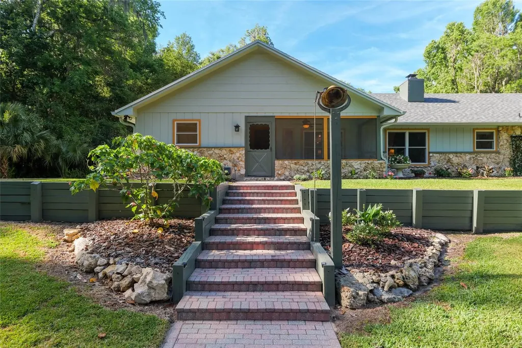 400 SE 90th Street Ocala FL 34480