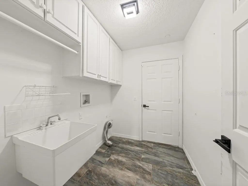 23024 Oak Prairie Circle Sorrento FL 32776