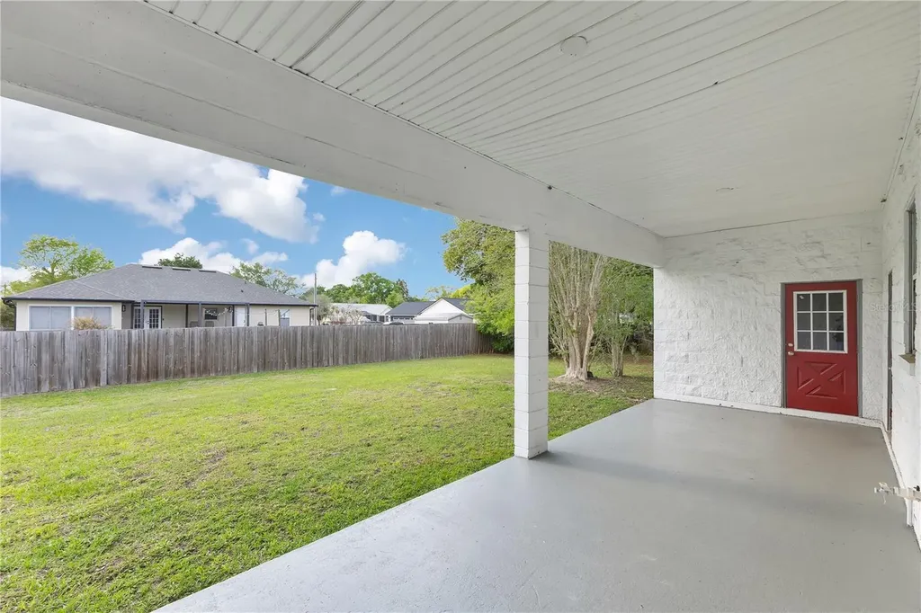 704 Grape Avenue St Cloud FL 34769