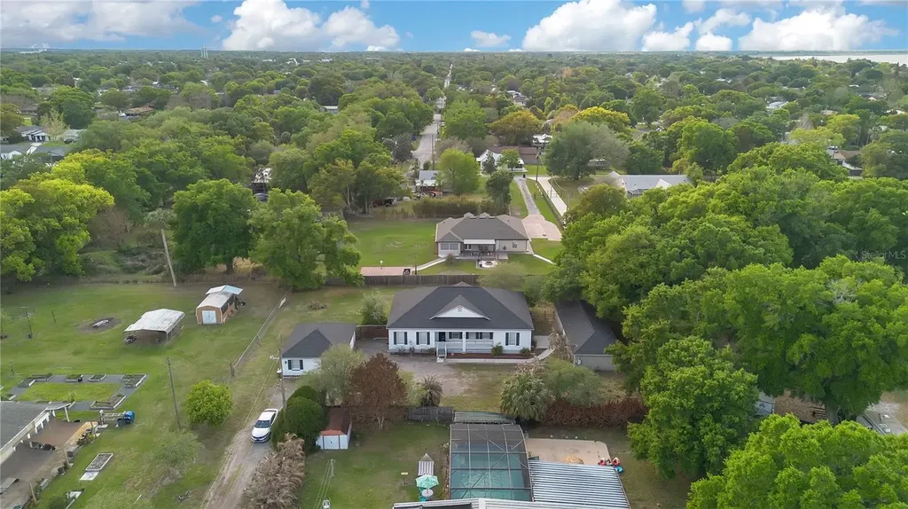 704 Grape Avenue St Cloud FL 34769