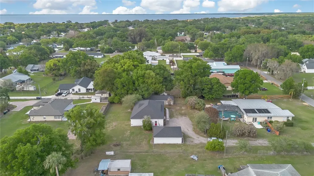 704 Grape Avenue St Cloud FL 34769