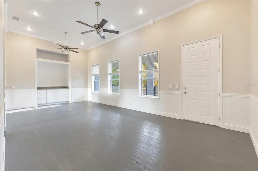 704 Grape Avenue St Cloud FL 34769