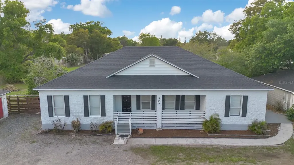 704 Grape Avenue St Cloud FL 34769