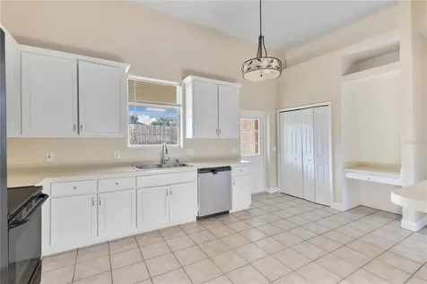 704 Grape Avenue St Cloud FL 34769
