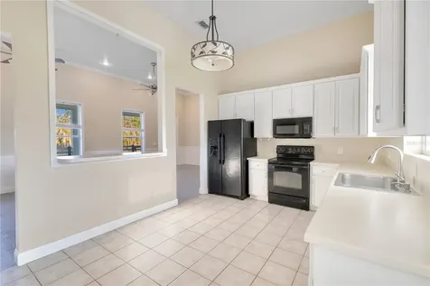 704 Grape Avenue St Cloud FL 34769