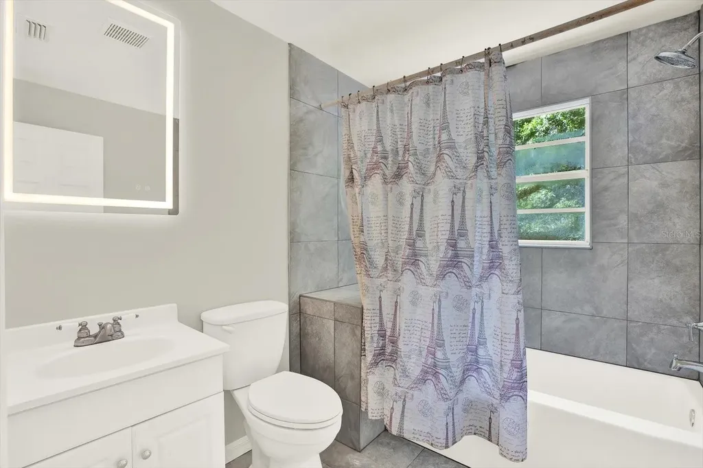 5844 Red Cedar Lane Tampa FL 33625