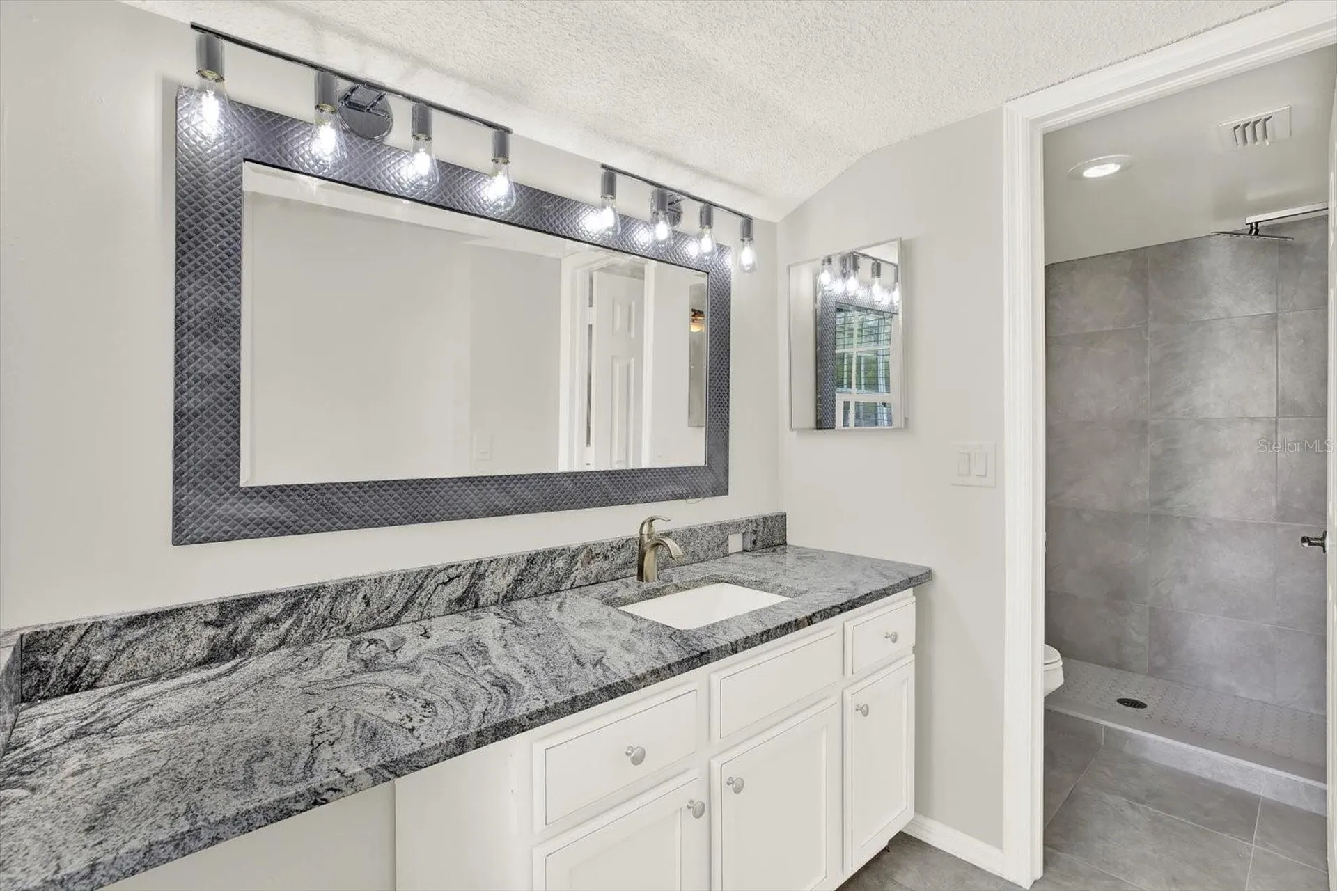 5844 Red Cedar Lane Tampa FL 33625