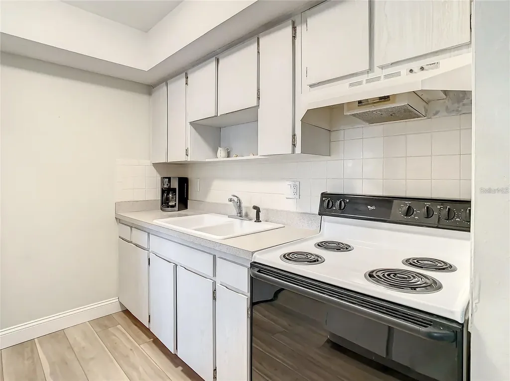 841 Patricia Avenue Dunedin FL 34698