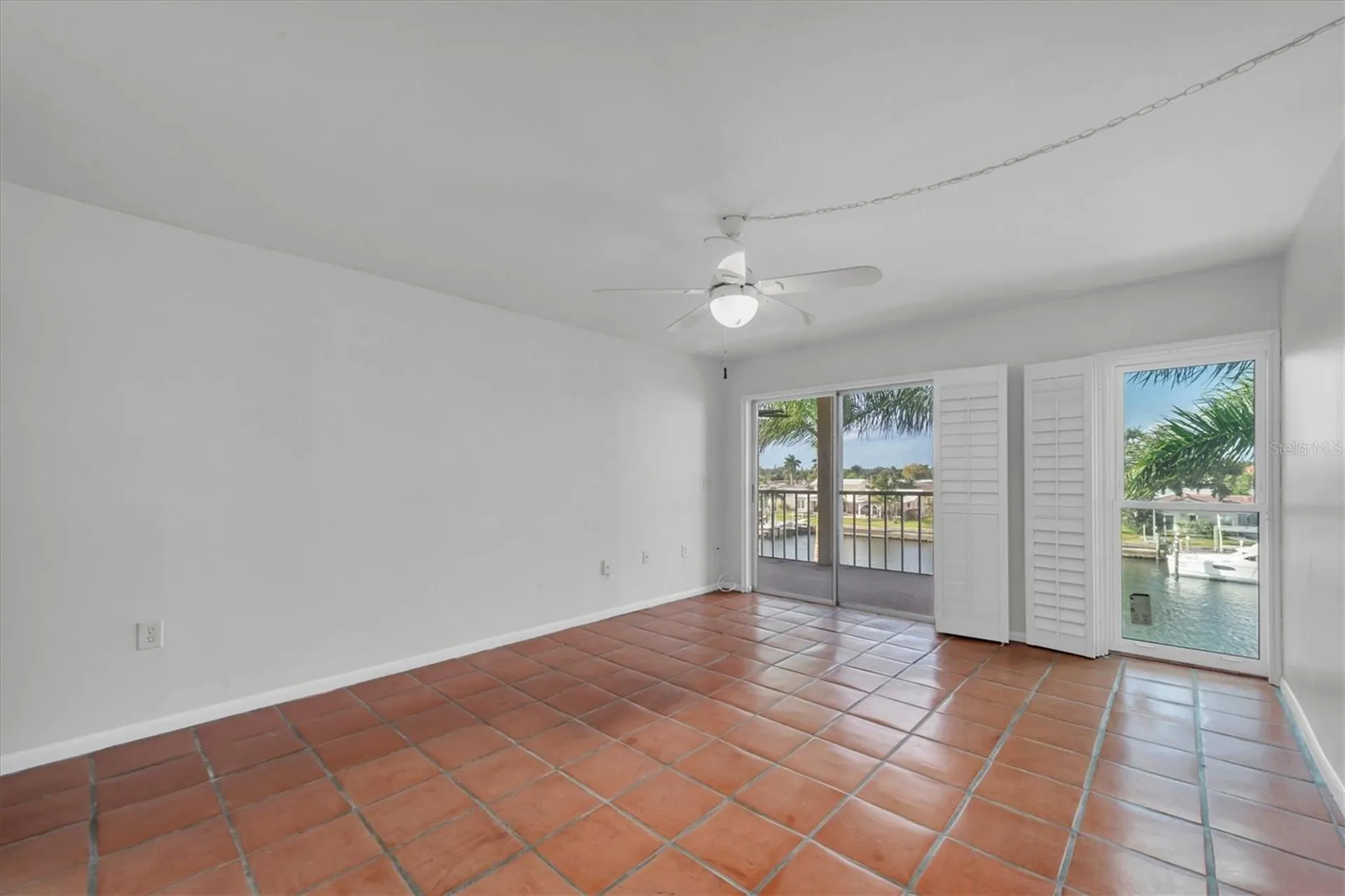 4900 38th Way S St Petersburg FL 33711